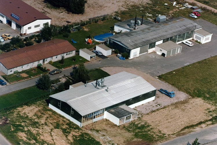 Firmengelände aus der Luft cicra 1980